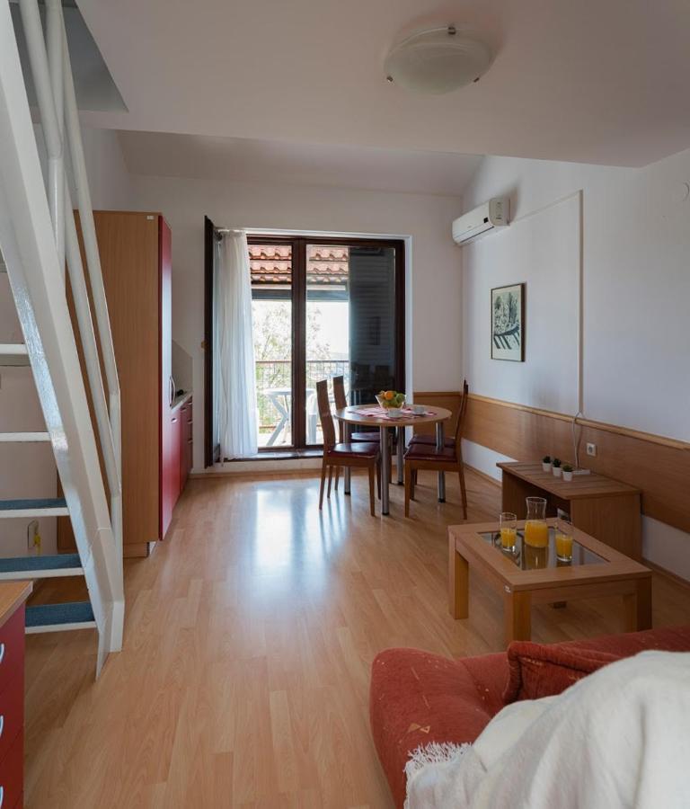 Apartments Hostin Roza Duga Uvala Pavicini Exterior foto